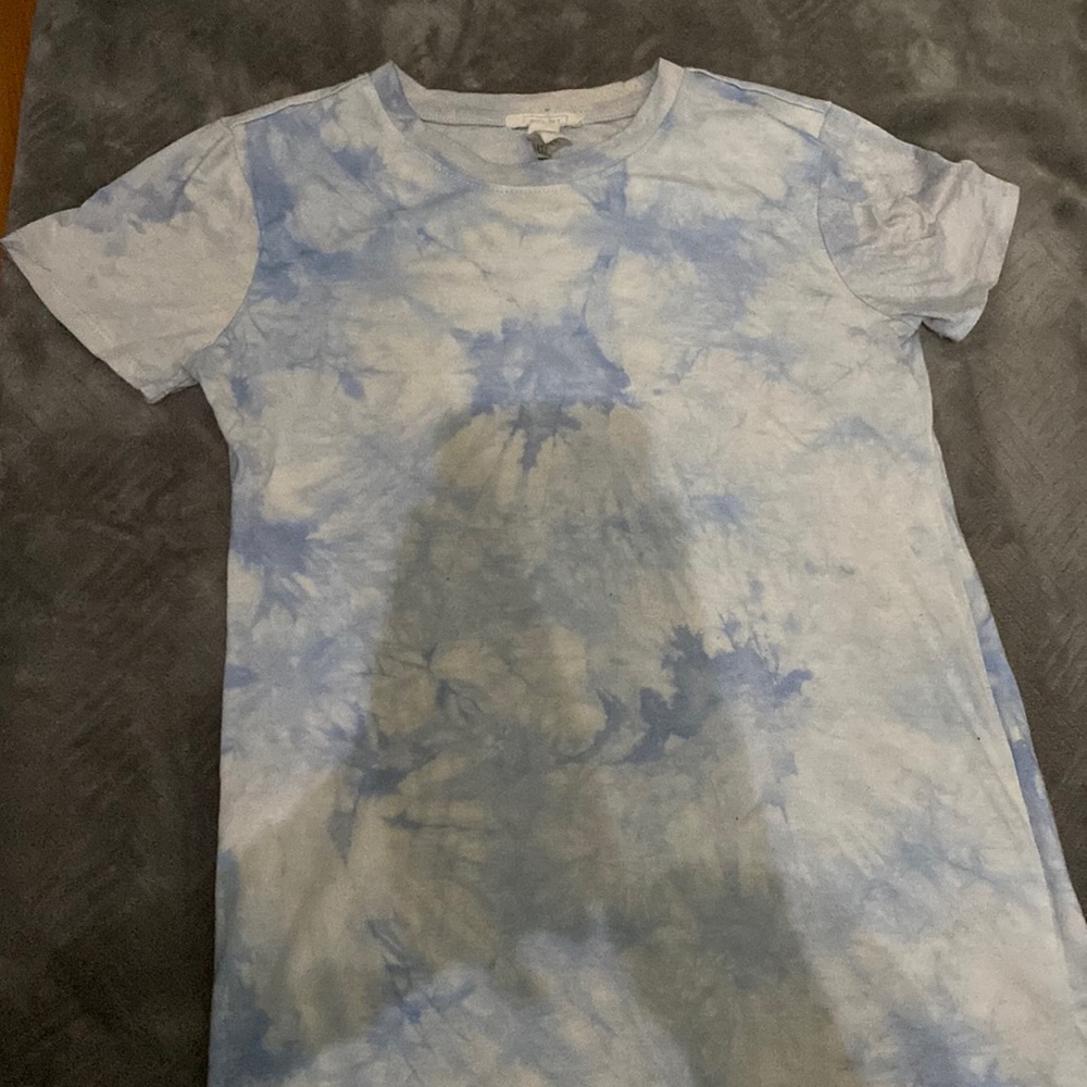 New Never worn tie die size small